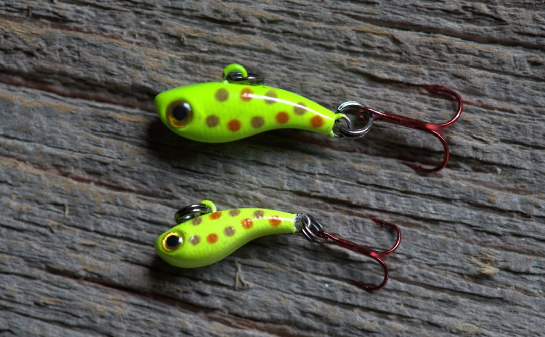 TUNGSTEN T-RIP CHARTREUSE WONDERBREAD GLOW MINI VIBE BAIT